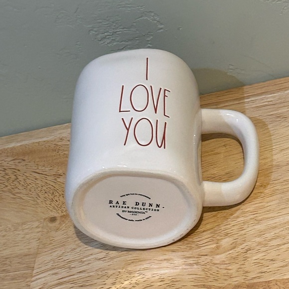 Rae Dunn Valentines Day I LOVE YOU hand crafted ceramic mug. Brand New! - Picture 4 of 4